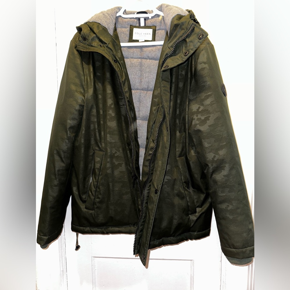 Cole Haan winter puffer. Excellent condition! Barely used!